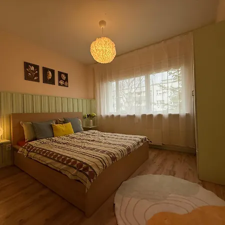 Lägenhet Mugav Roduga Kodu Linnas Koos Tasuta Wifi, Tv & Parkimisega Ootab Sind!