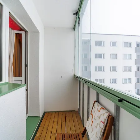 아파트 Mugav Roduga Kodu Linnas Koos Tasuta Wifi, Tv & Parkimisega Ootab Sind! *