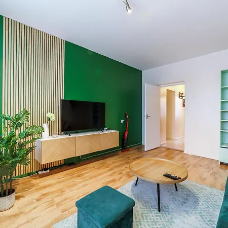 Mugav Roduga Kodu Linnas Koos Tasuta Wifi, Tv & Parkimisega Ootab Sind! Apartment Rapla