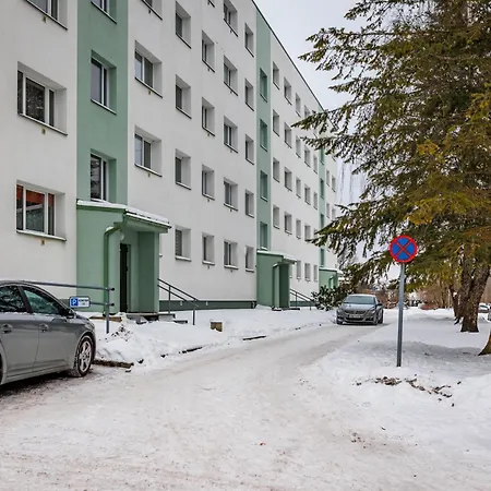 Mugav Roduga Kodu Linnas Koos Tasuta Wifi, Tv & Parkimisega Ootab Sind! * 라플라