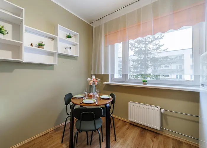 Mugav Roduga Kodu Linnas Koos Tasuta Wifi, Tv & Parkimisega Ootab Sind!