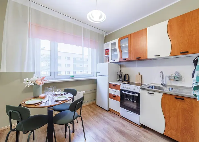 Apartament Mugav Roduga Kodu Linnas Koos Tasuta Wifi, Tv & Parkimisega Ootab Sind!