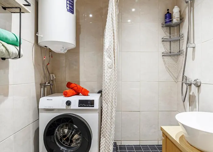 Mugav Roduga Kodu Linnas Koos Tasuta Wifi, Tv & Parkimisega Ootab Sind! Apartament *