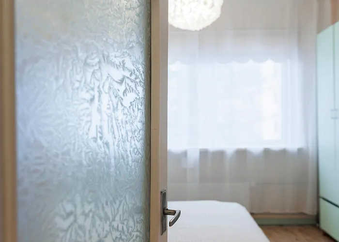 Mugav Roduga Kodu Linnas Koos Tasuta Wifi, Tv & Parkimisega Ootab Sind! Rapla