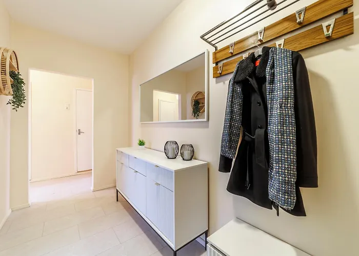 Mugav Roduga Kodu Linnas Koos Tasuta Wifi, Tv & Parkimisega Ootab Sind! Apartament Rapla