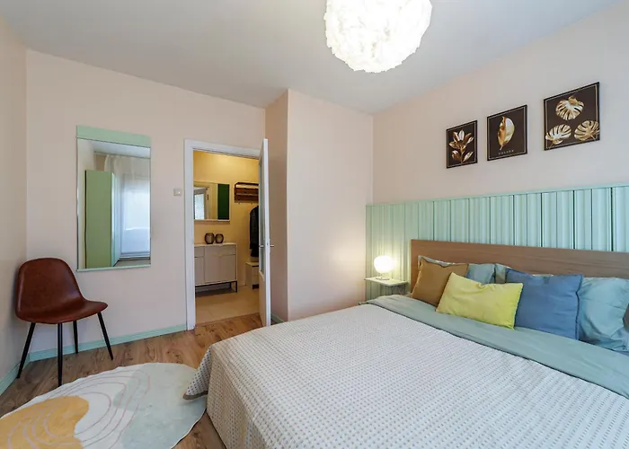 Mugav Roduga Kodu Linnas Koos Tasuta Wifi, Tv & Parkimisega Ootab Sind! *